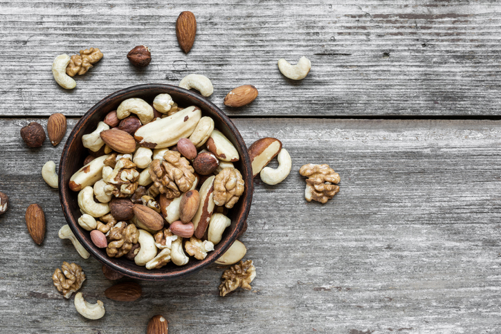 eat nuts lose fat brain health
