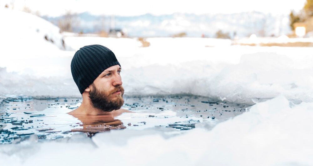 Ice bath cold water immersion man fitness health recovery